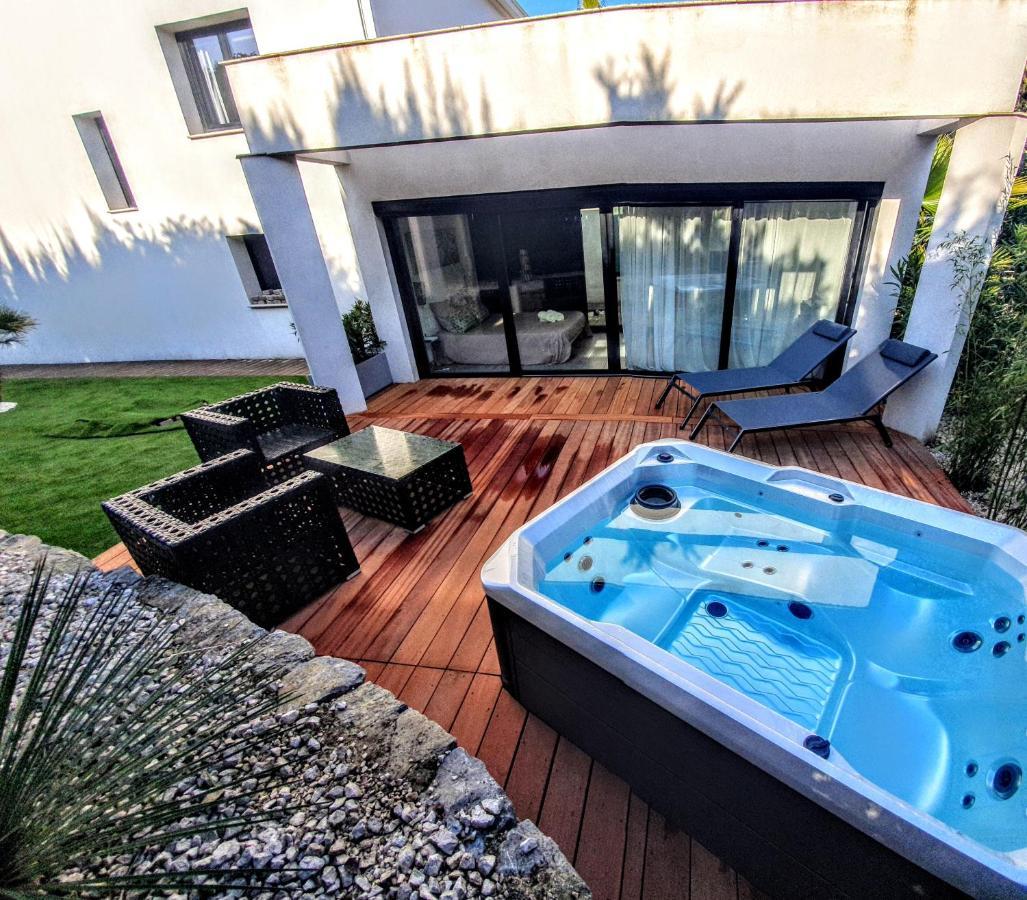La Villa Blanche 滨海萨纳里 外观 照片
